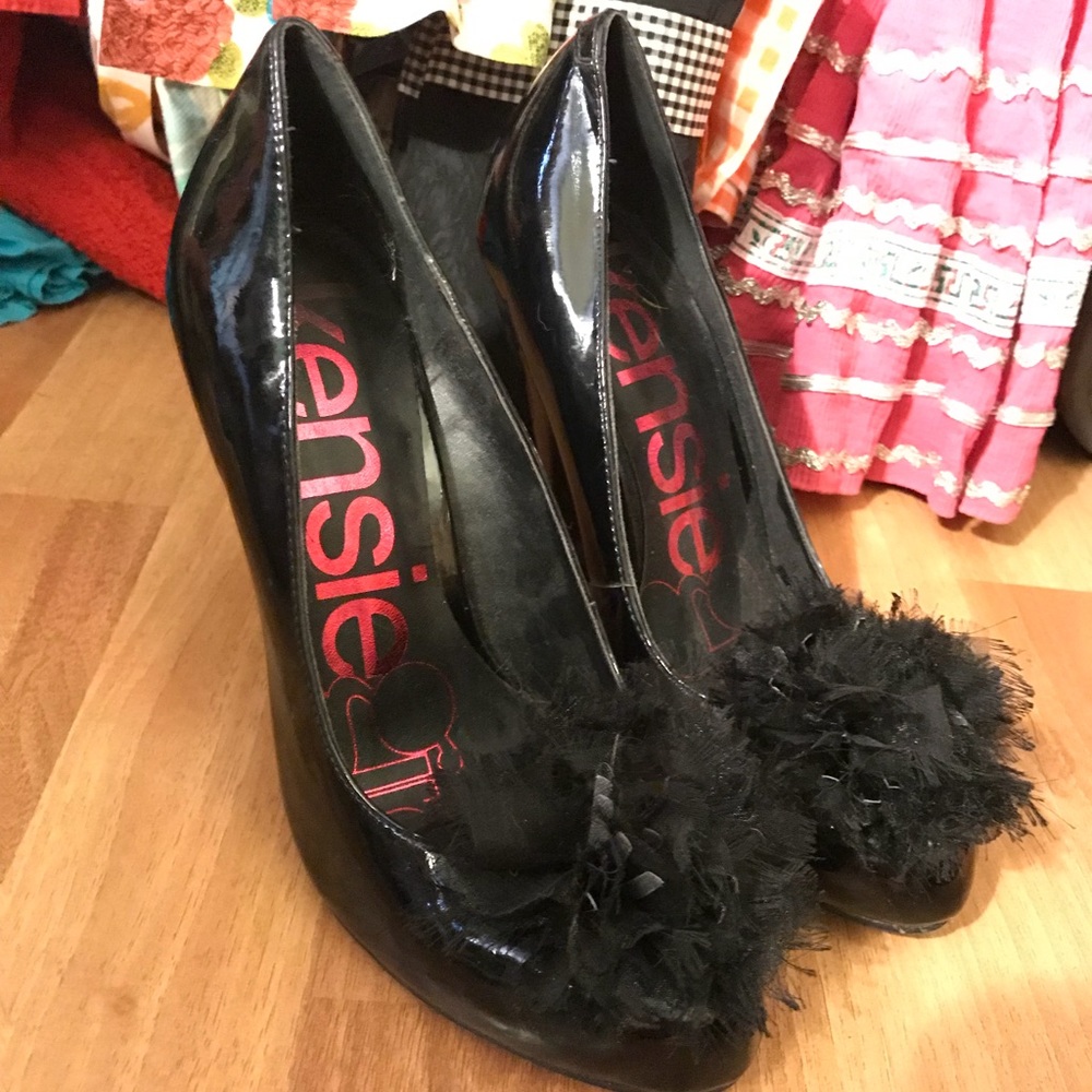 Kenzie Girl Black Patent Pinup Heels 7